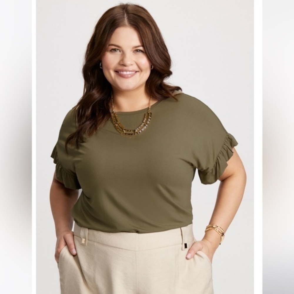 New Laura Forest Green Ruffle Crop Sleeve Loose Crewneck T-Shirt